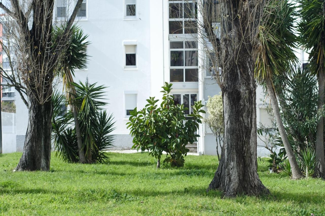 Olive Grove Apartment By Trip2Portugal Lisbona Esterno foto
